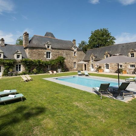 Manoir Du Vau D Arz Gites Et Chambres D Hotes Avec Piscine Malansac Exterior foto